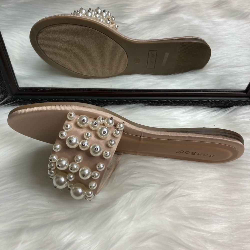 BOGO New tan flat sandals - Picture 5 of 5
